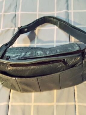 Genuine Leather Shoulder Bag in Green